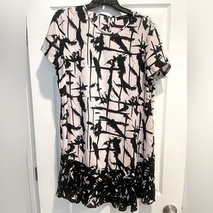 BCBGMAXAZRIA Printed Shift dress